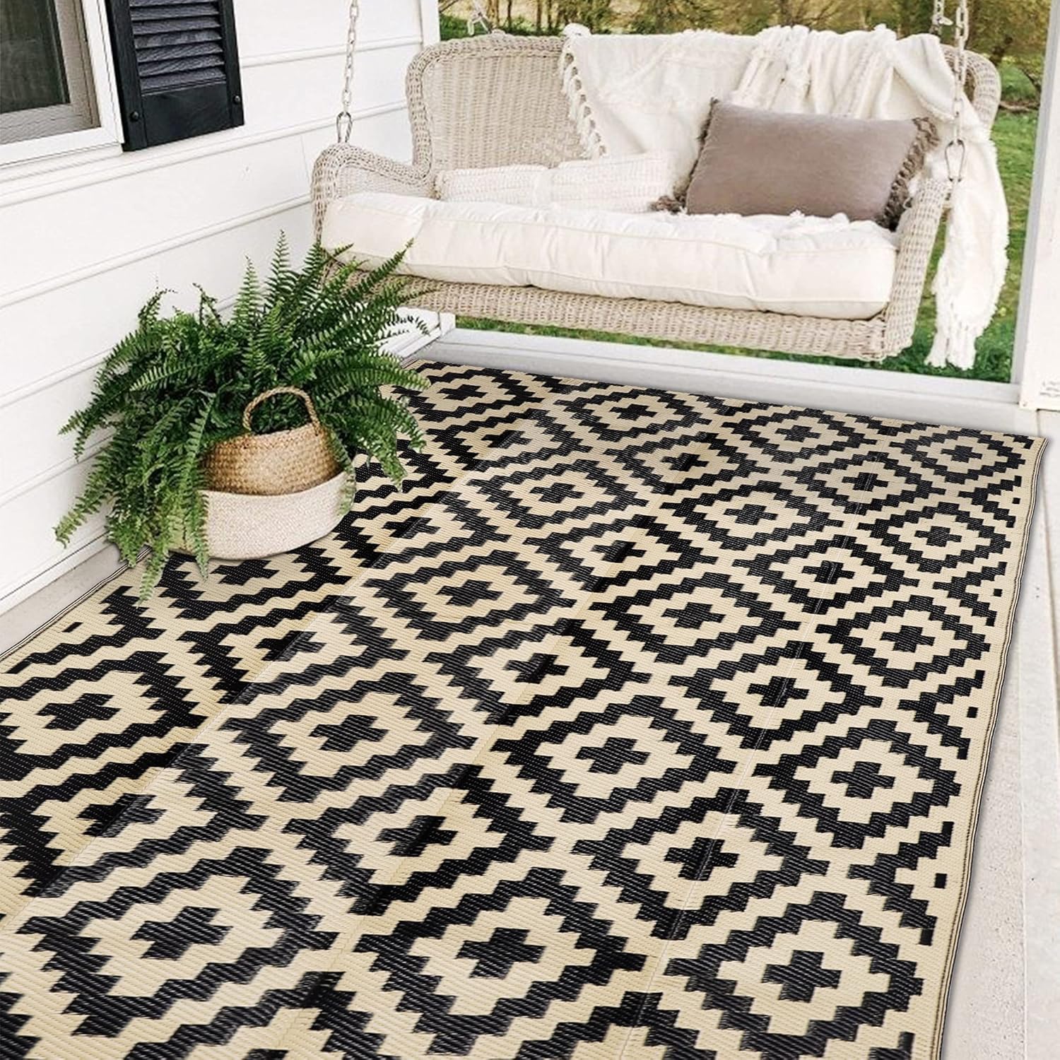 SAND MINE Waterproof Outdoor Rug 5x8 ft, Plastic Reversible Rug, Modern Area Rug, Large Floor Mat for Outdoors, RV, Patio, Backyard, Deck, Picnic, Beach, Camping, Black &amp; Beige