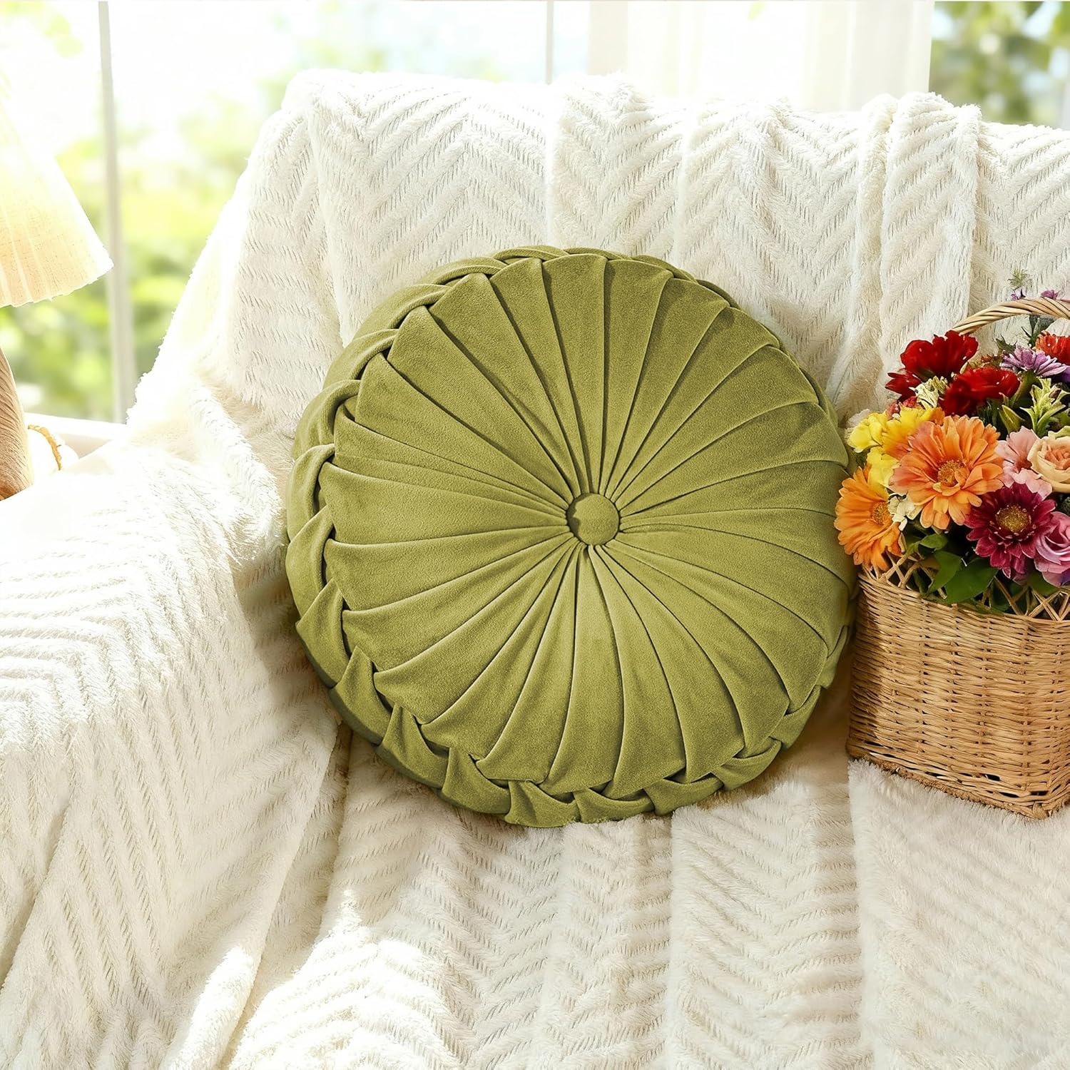 ROSE&amp;RISY Round Pleated Velvet Throw Pillow, 1 Pack Decorative Accent Pumpkin Pillow Cushion for Couch Sofa Chair Bed Car Home Decor (14.5 Inch, Olive)